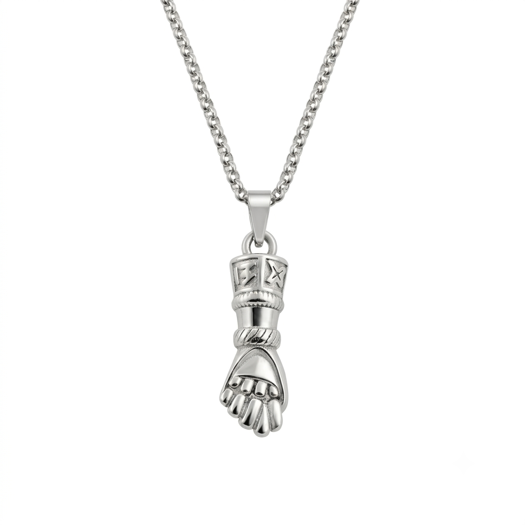 Pendentif Figa portugaise argenté en acier inoxydable avec sa chaîne en maille, amulette de protection contre le mauvais œil.